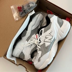 NIB New Balance 608 sneakers SZ 7 white/grey